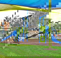 Queen Elizabeth ll Park Queanbeyan - Lightning Ridge Tourism