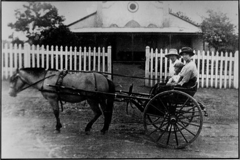 Quondong Cottage - Lightning Ridge Tourism 1