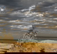 Rosebud Beach - Lightning Ridge Tourism