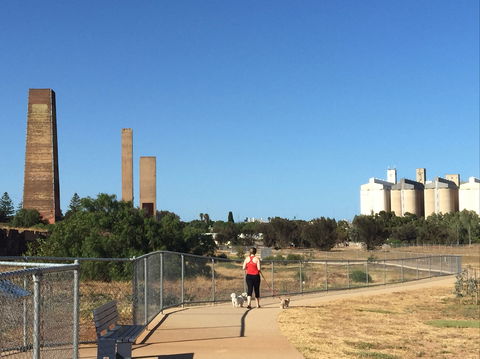 Smelters Trail, Wallaroo - Lightning Ridge Tourism 0