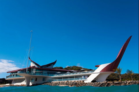 Hamilton Island Yacht Club - Lightning Ridge Tourism 2