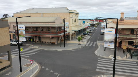 Kadina Shopping - Lightning Ridge Tourism 0