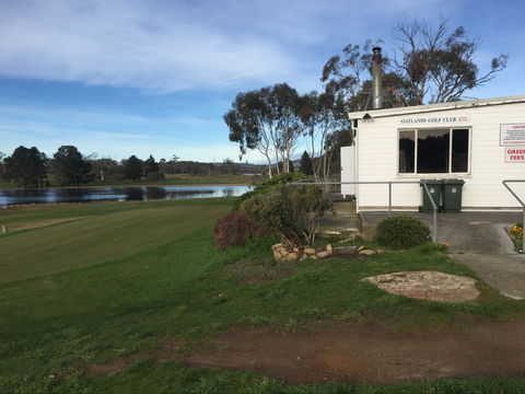Oatlands Golf Course - Lightning Ridge Tourism 0
