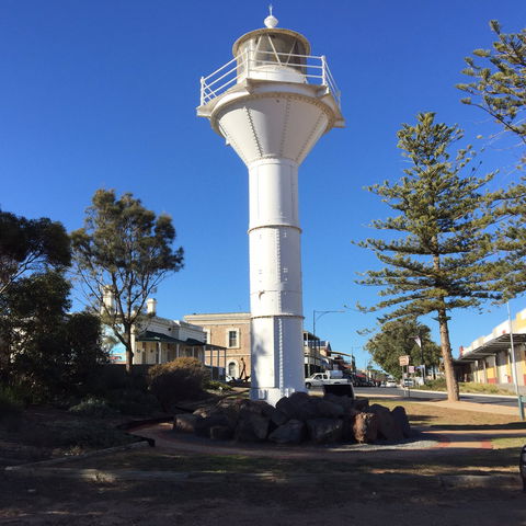 Tipara Lighthouse, Wallaroo - Lightning Ridge Tourism 0