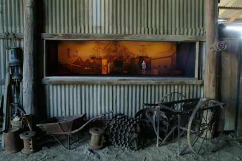 Venus Gold Battery - Lightning Ridge Tourism 2