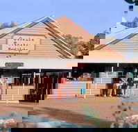 Yulara - Lightning Ridge Tourism