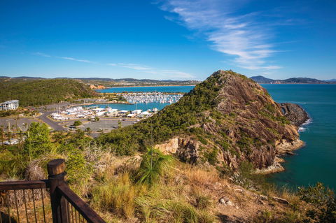 Capricorn Coast National Park - Lightning Ridge Tourism 0