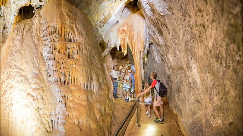 Chillagoe-Mungana Caves National Park - Lightning Ridge Tourism 0