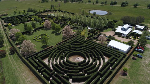 High Country Maze - Lightning Ridge Tourism 0