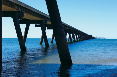 Lucinda Jetty - Lightning Ridge Tourism 0