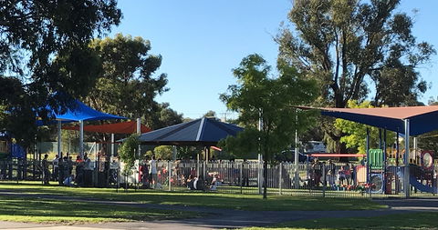 Market Square Recreation Area - Lightning Ridge Tourism 0