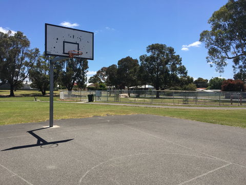 Market Square Recreation Area - Lightning Ridge Tourism 2