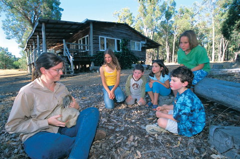 Perth Hills - Lightning Ridge Tourism 2