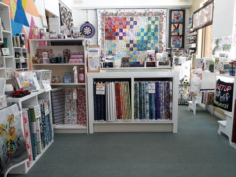 Sew Bright Alpine Quilting - Lightning Ridge Tourism 0
