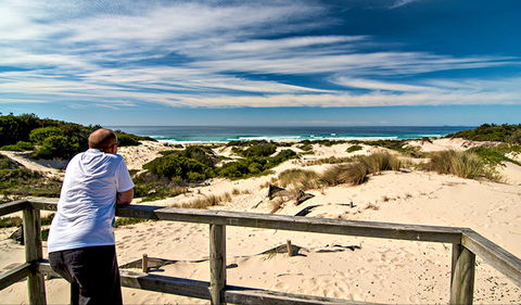 Submarine Beach Walking Track - Lightning Ridge Tourism 0