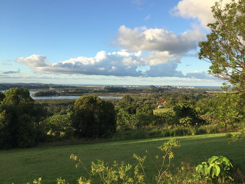 The Pavilions Marketplace - Lightning Ridge Tourism 1