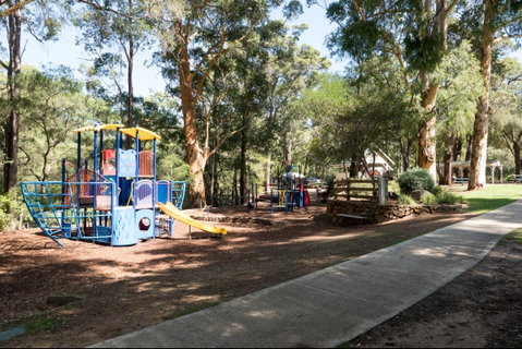 Vasse River And Rotary Park - Lightning Ridge Tourism 0