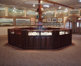 Absaloms Gallery - Lightning Ridge Tourism 2