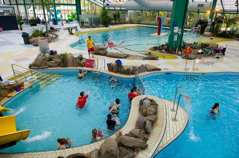 Adelaide Aquatic Centre - Lightning Ridge Tourism 1