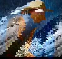 Australian Outback Spectacular's Heartland - Lightning Ridge Tourism