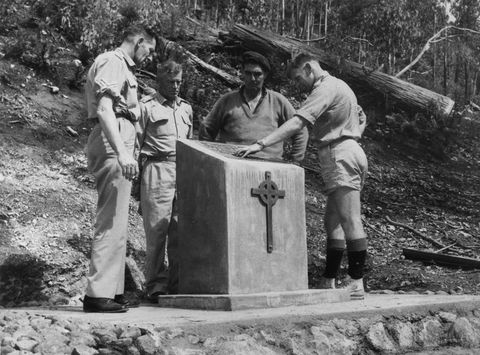 Avro Anson A4-4 Memorial - Lightning Ridge Tourism 2