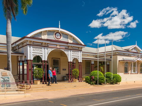 Emerald Historic Railway Station - Lightning Ridge Tourism 0