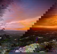 Glass House Mountains - Lightning Ridge Tourism