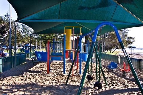 Harley Park - Lightning Ridge Tourism 0