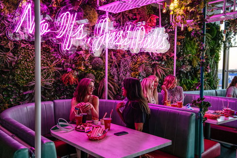 Holey Moley Northbridge - Lightning Ridge Tourism 2