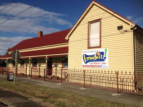 I Made It, Creative Café - Lightning Ridge Tourism 1