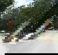 Kalinga Park Memorial - Lightning Ridge Tourism