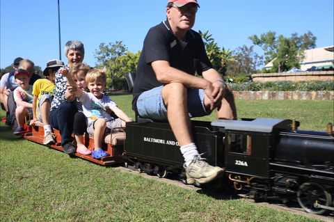 Melsa - Lightning Ridge Tourism 2