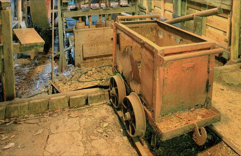 Mountain Maid Gold Mine - Lightning Ridge Tourism 0