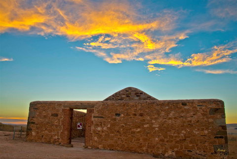 Powder Magazine - Lightning Ridge Tourism 0