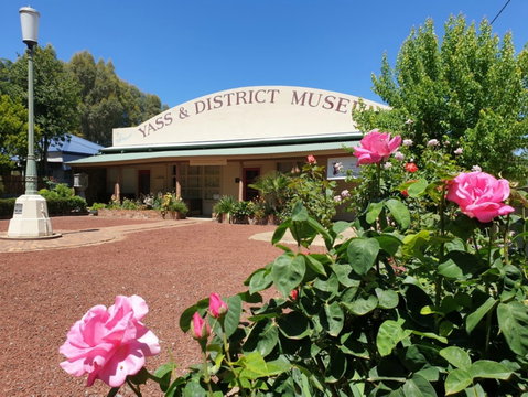 Yass And District Museum - Lightning Ridge Tourism 0