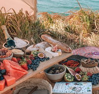 A picnic in Byron Bay - Lightning Ridge Tourism