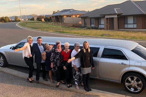 Albury Wodonga Limousines - Lightning Ridge Tourism 2