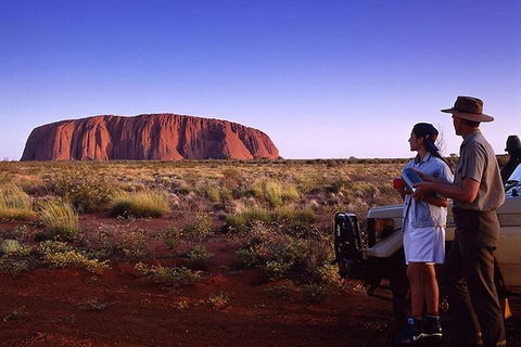 Alice Springs, Uluru Ayers Rock & Kings Canyon 8 Days Touring Package - Lightning Ridge Tourism 9