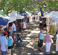 Sunshine Coast Eumundi Markets Return Minibus Transfer - Lightning Ridge Tourism