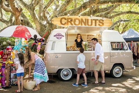 Sunshine Coast Eumundi Markets Return Minibus Transfer - Lightning Ridge Tourism 4