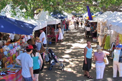 Sunshine Coast Eumundi Markets Return Minibus Transfer - Lightning Ridge Tourism 1