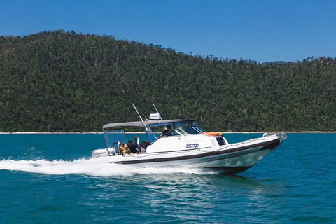 Private Standard Charter Experience In Whitsundays - Lightning Ridge Tourism 0