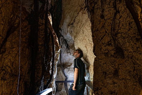 Capricorn Caves Cathedral Cave Tour - Lightning Ridge Tourism 5