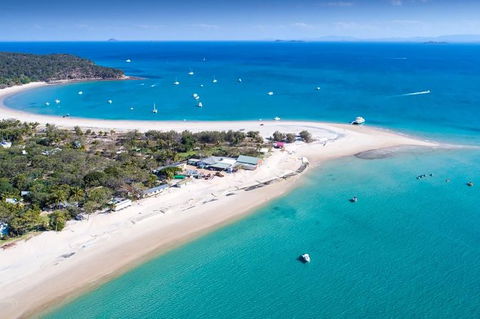Great Keppel Island Leekes Creek Guided Kayak Tour - Lightning Ridge Tourism 6