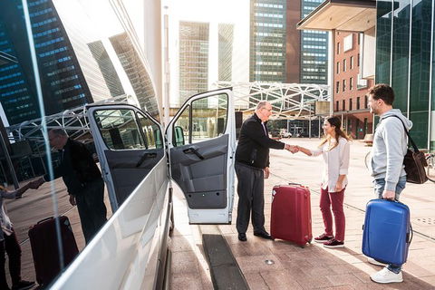 Cairns Airport (CNS) Arrival Transfer (CNS Airport To Cairns Hotels Or Address) - Lightning Ridge Tourism 9