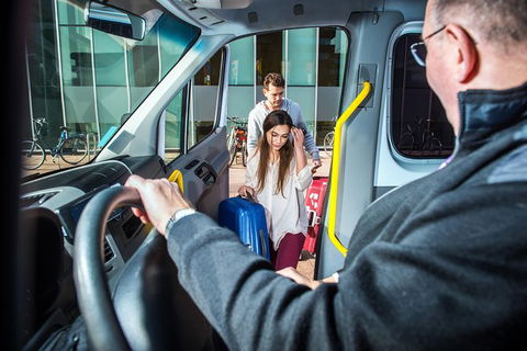 Cairns Airport (CNS) Arrival Transfer (CNS Airport To Cairns Hotels Or Address) - Lightning Ridge Tourism 4