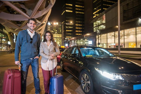 Cairns Airport (CNS) Arrival Transfer (CNS Airport To Cairns Hotels Or Address) - Lightning Ridge Tourism 0