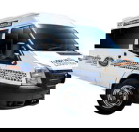 Premium Van Private Transfer Cairns Airport - Cairns City. - Lightning Ridge Tourism