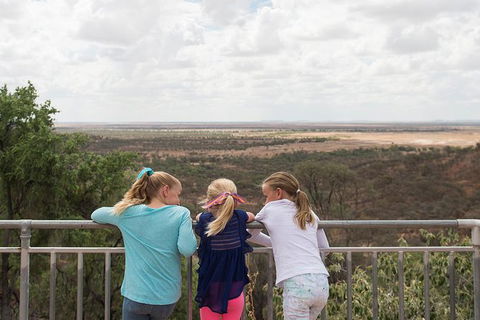Winton Discovery Day Tour - Lightning Ridge Tourism 1