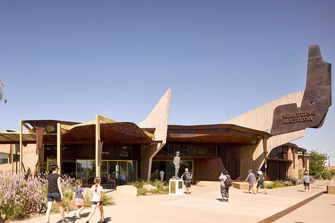 Winton Discovery Day Tour - Lightning Ridge Tourism 3